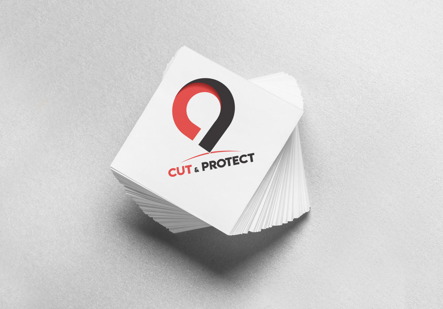 Création d'un logo pour Cut&Protect, Machine qui découpe des films de protection hydrogel pour les écrans