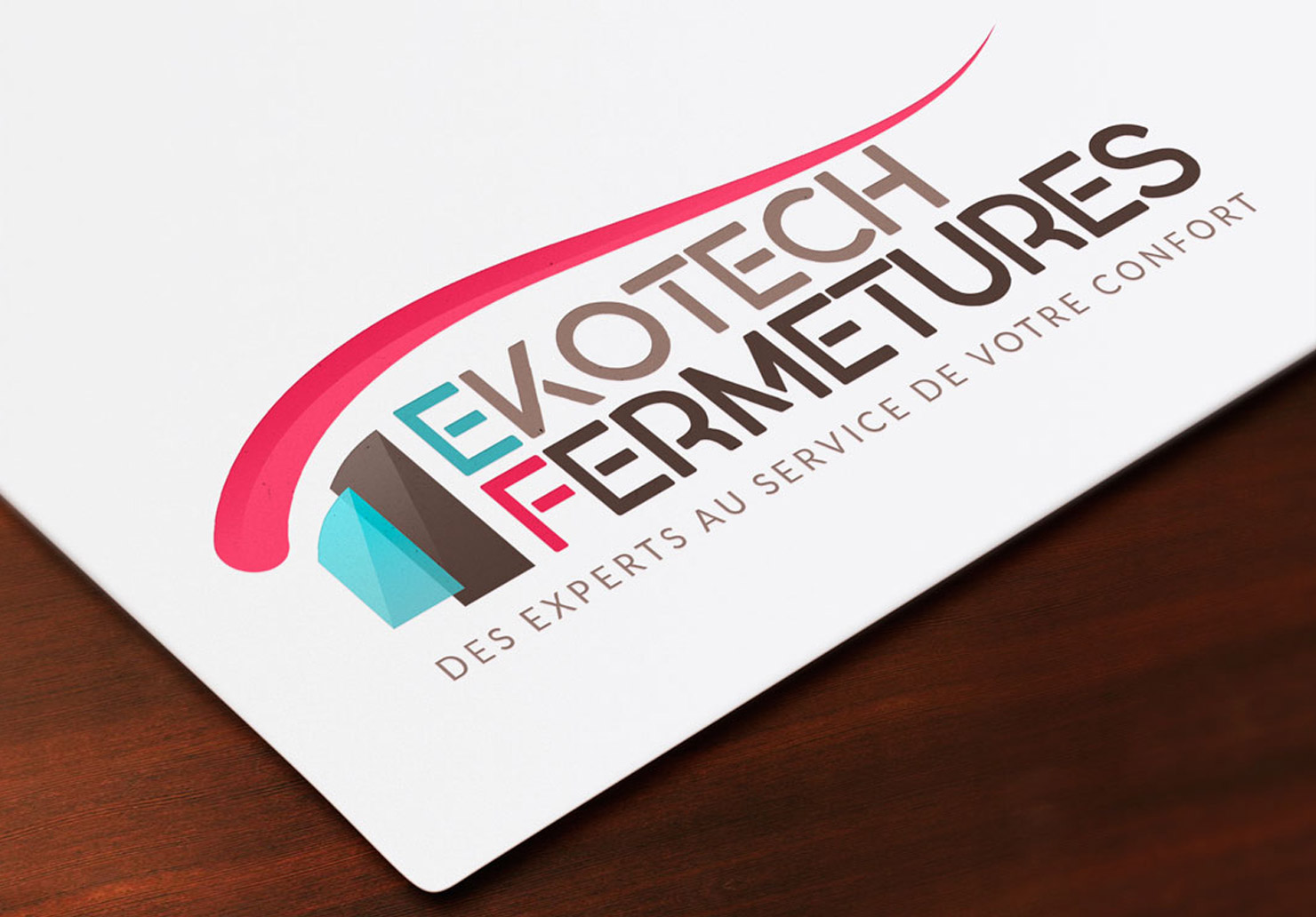 Logo Ekotech Fermetures - Création de logos par Emilie Le Béhérec Prima, graphiste freelance dans le Finistère